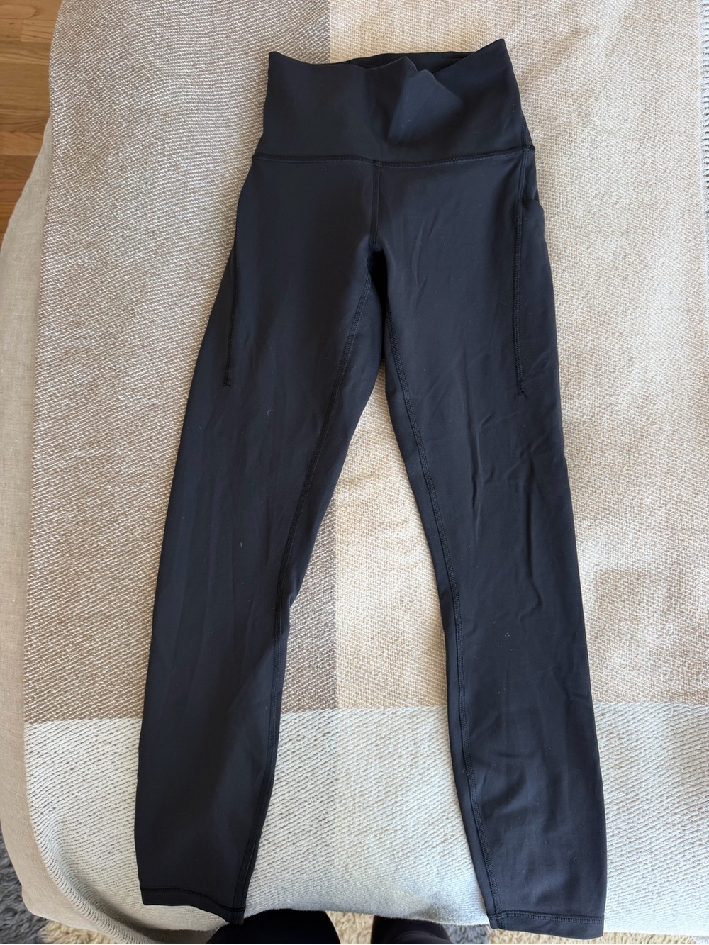 Lululemon Wunder Train Contour Fit High Rise Tight 25”